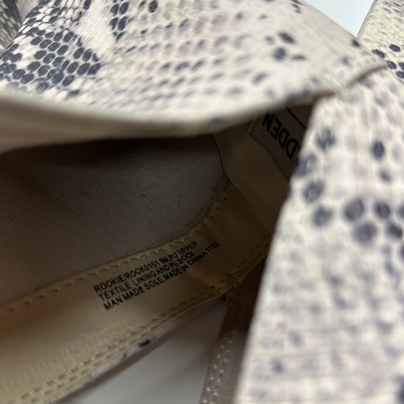 Steve Madden Rookie Bootie High Heeled Ankle Boots Natural Vegan Snake Print 9 - Picture 10 of 11